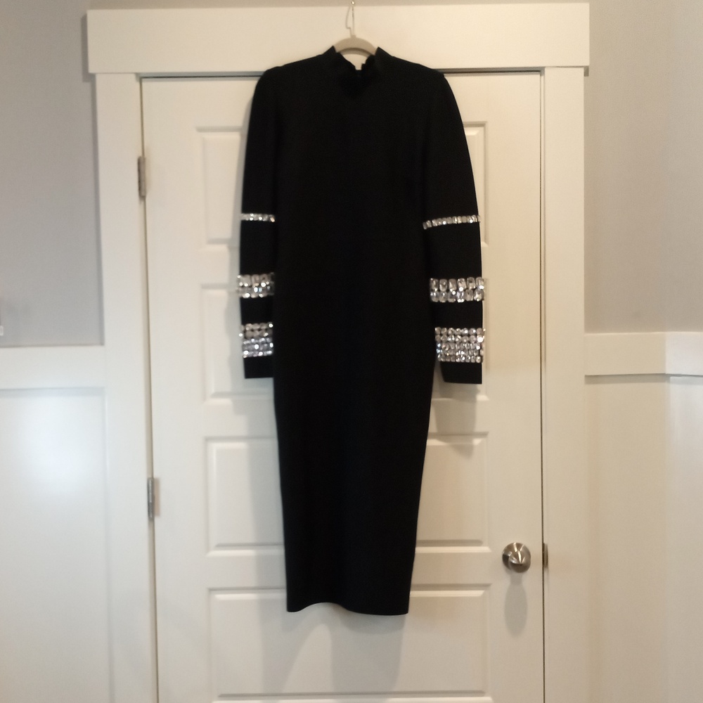 XL BLACK RHINESTONE SLEEVED LONG DRESS